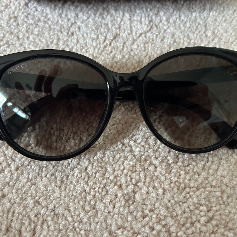 Gucci Cat Eye Sunglasses Black